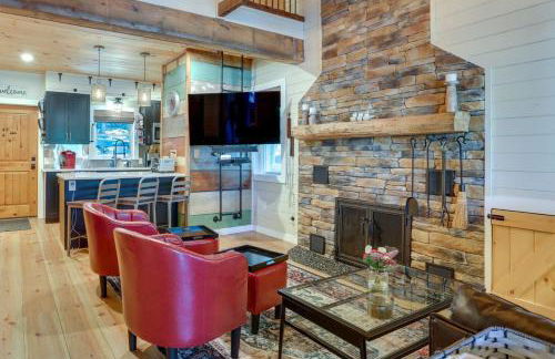 Lakefront Cottage with Dock, Hot Tub and Fire Pit - Foto 12