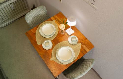 Einzigartiges Scandi Apartment - Innenstadt mit Parkplatz, Balkon & WLAN - Foto 8