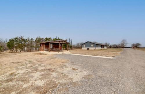 Couples Getaway with Ranch Views - Near Lavon Lake! - Foto 23