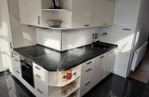 Ruhige Wohnung - ideal für Urlaub und Business - Foto 5