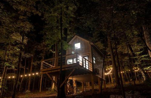 Off-grid Tree House Suitable for Four in Alabama - Foto 28