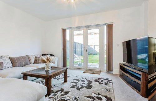 Family-Friendly 4-Bedroom House in Moston with Parking and Garden - Foto 29