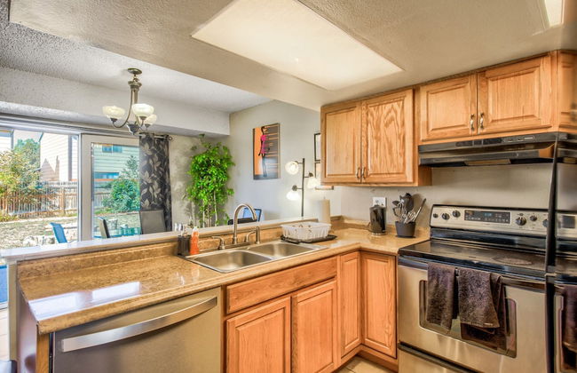 4 BR Country Home In Suburbs W/trails & Parks - Foto 20