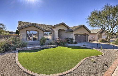 Tee Off, Relax Poolside! Family Home in Scottsdale - Foto 32