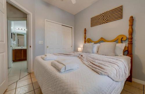 Comfy Townhome Minutes from Disney - Photo 7