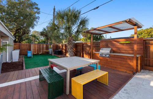 Yellow Door Oasis airport, cruise port and beach close-by - Foto 19