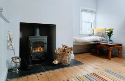 Corner Cottage - Photo 6