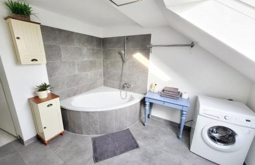 M I S T E R B A L E S Ferienwohnung Zittau Bahnhofsnähe - Foto 2