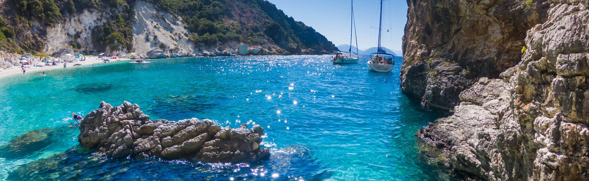 Catamarán por las costas de Puerto Rico