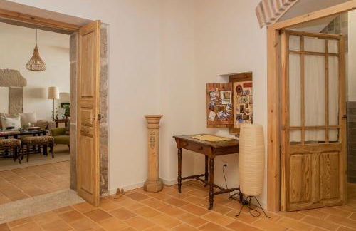 La Casa del Pasadizo elegante casona restaurada con piscina - Foto 9