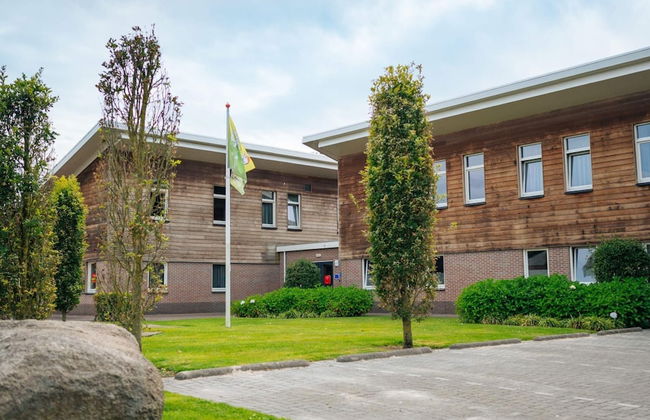 Holiday Home for Group With Sauna and Pool - Photo 1