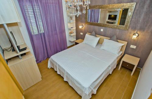 Island Hvar Seaside Villa Levanda with Beach, Pool & Seaview - Photo 72