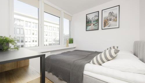 Elegant Grey Apartment Wspólna Śródmieście in Warsaw by Noclegi Renters - Foto 2