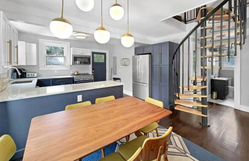 Location! Minutes to Downtown and Folly Beach - Foto 24