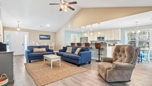 Coastal Pet Friendly Getaway in Murrels Inlet! Perfect for 8 Guests! - Foto 2