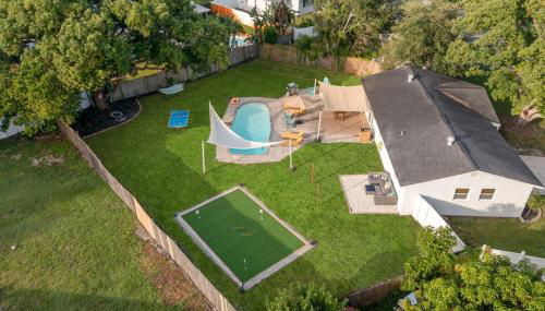 Green Oasis - Heated Pool, Mini-Golf, Ping Pong, 13 min Beach - Foto 5, Garden, Garden view
