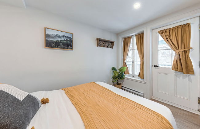 Quebec City 2 Bedroom Treasure - Photo 4