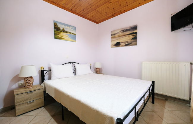 Fergani Apartments - Photo 2