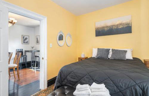 Spacious upstairs 1bed- Walking distance to Beach outlet mall - Photo 5