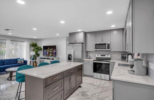 Private Vacation Home Near Beach Newly Renovated - Foto 15