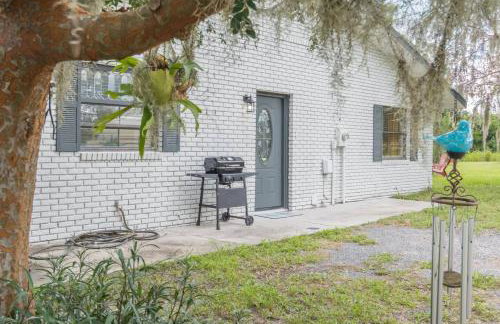 Entire Home with Air Hockey and Firepit - Photo 10