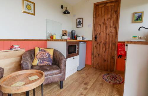 The Herdsman Luxury Shepherds Hut - Foto 8