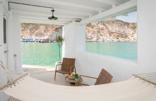 Thavma Milos - Foto 1