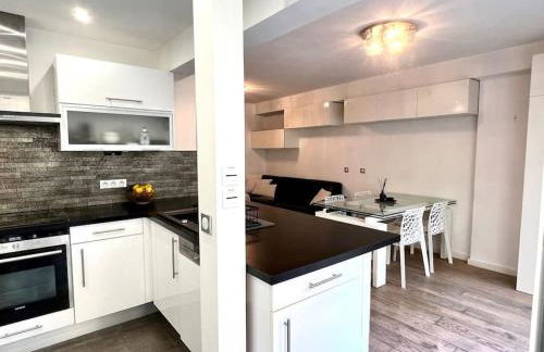 Champs-Elysées - Arc de Triomphe - 2 pièces - 4p - Foto 5