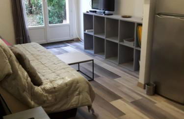 Leucate,cadre arboré,ombragé,sous les cyprès - Foto 9