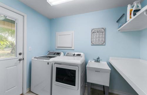 Waterfront Pool Hot Tub Private Pier Guest Bungalow - Foto 11