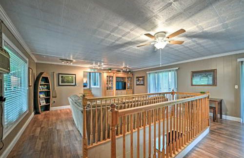 Lake Barkley Home Private Dock, Kayaks, Fire Pit! - Foto 4