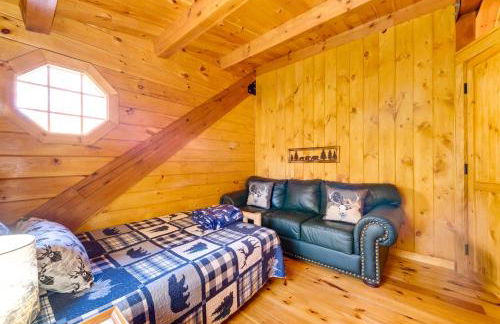 Fire Pit and Hot Tub Poconos Family Cabin! - Foto 30