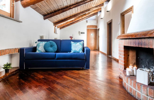 JOIVY Big Wooden Apartment for 6 near Milano Center - Photo 1