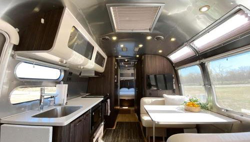 Outstanding Airstream Close to Stunning Hiking Trails in Bristol, Texas - Foto 3