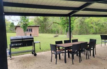 JB's-Getaway in the mountains with trails and more - Foto 10