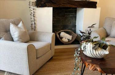Cozy 3-Bed Cottage with Hot Tub - Foto 28