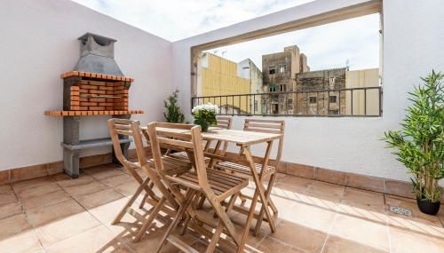 Atico duplex con Barbacoa y Terraza en Barri Port Maritim - Foto 4