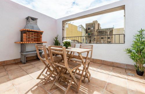 Atico duplex con Barbacoa y Terraza en Barri Port Maritim - Foto 4