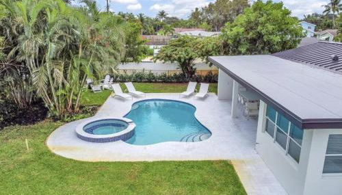 Pool Spa Swingset Makeover in Progress - Foto 5