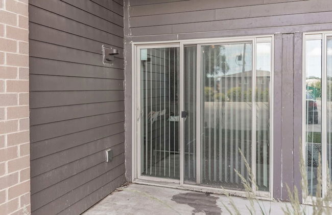 Spacious 2BR Suite W/patio Near Iowa State - Foto 16