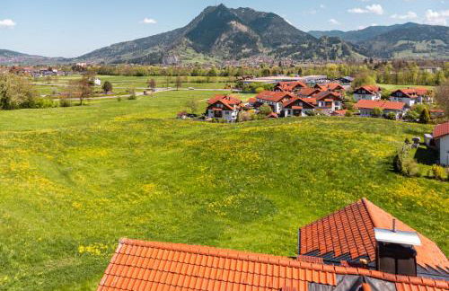 Luxus Chalet im Allgäu - Zirbenholz Schlafzimmer - Terrasse mit Bergblick - Infrarotkabine - Foto 38