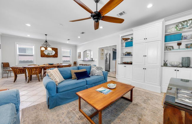 The Spyglass a 5 bed 3 bath house that sleeps 14 and just 67 steps from the beach - Foto 41