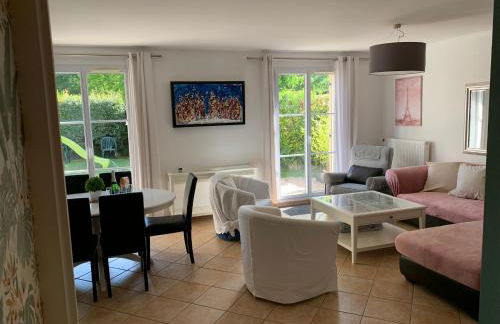 DISNEY & PARIS Happy Villa for 10 persons with Private Garden & Terrace 4 bedrooms, 3 bathrooms FIBER Wifi Netflix & free Parking - Foto 4