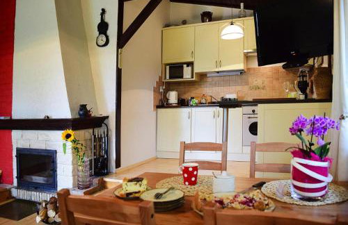 Lakeside holiday home with private garden - Foto 5