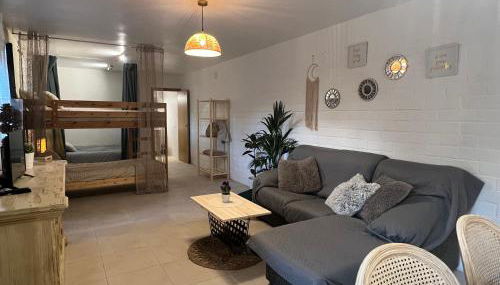 Apartamento loft, jardín y piscina privada - Foto 4