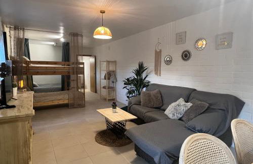 Apartamento loft, jardín y piscina privada - Foto 4