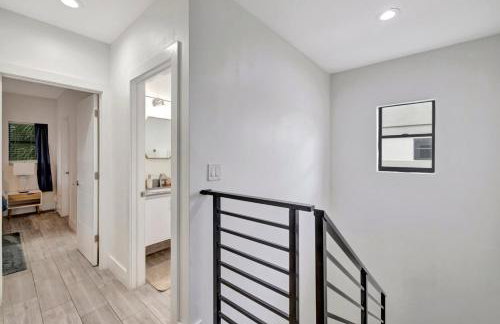 3BR 2.5BA Townhome-10 mins to FTL Beach and Downtown - Foto 12