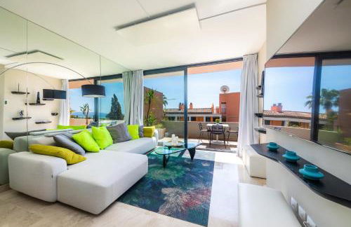 Tolles, neu möbliertes Penhouse mit großem Pool - Foto 31