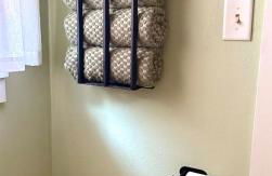 Country Retreat with ponds-views-porches & pups - Foto 5