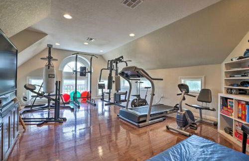 Extravagant 4,500 Sq Ft Home in Hill Country! - Photo 12